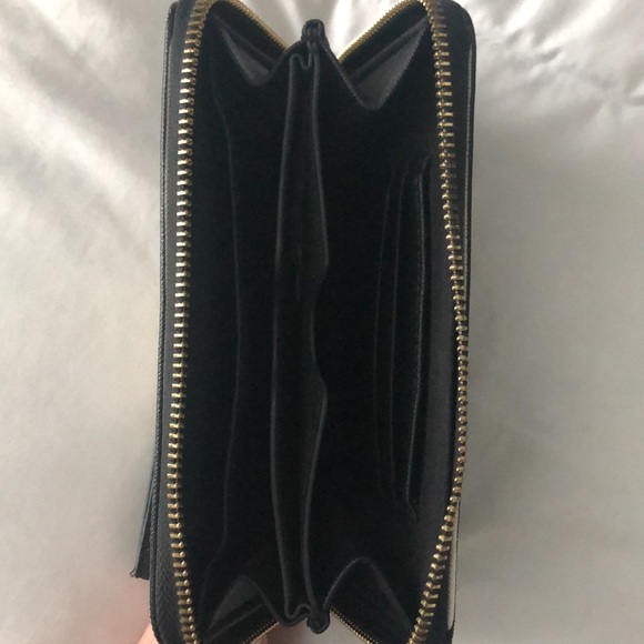 Aldo Wallet - Picture 6 of 9